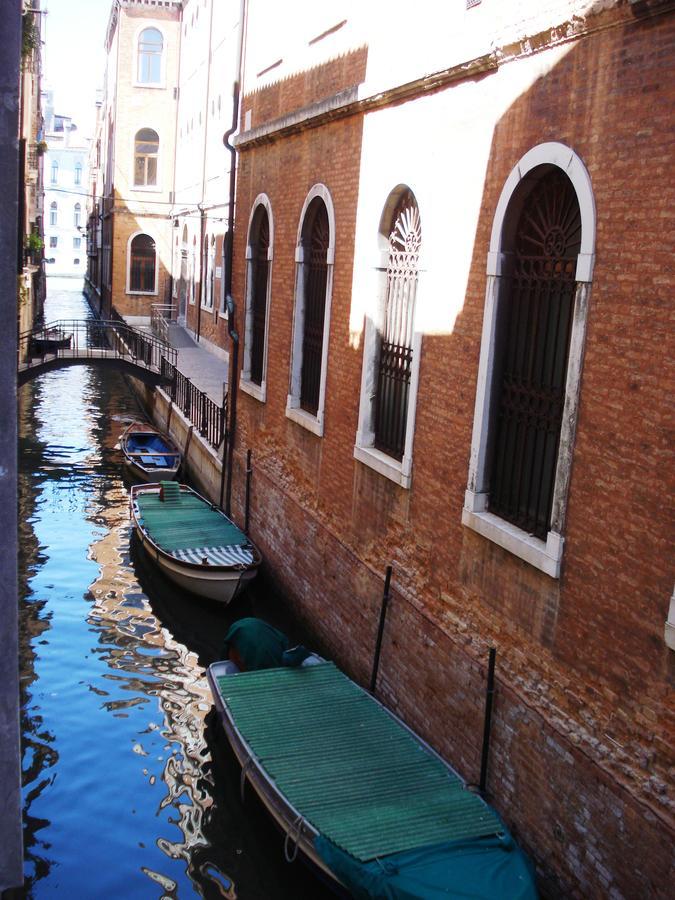 Love Island Venecia Exterior foto