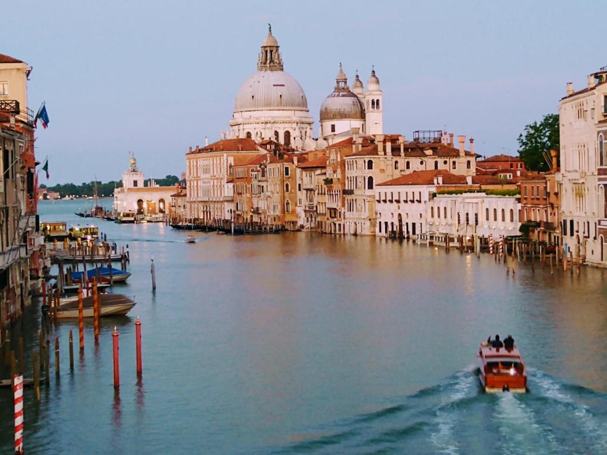 Love Island Venecia Exterior foto