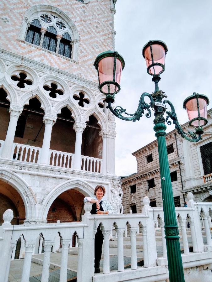 Love Island Venecia Exterior foto